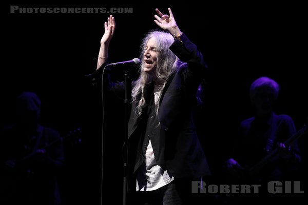 PATTI SMITH - 2021-10-08 - PARIS - Grand Rex - 